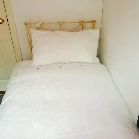 Dublin's Skinniest House *