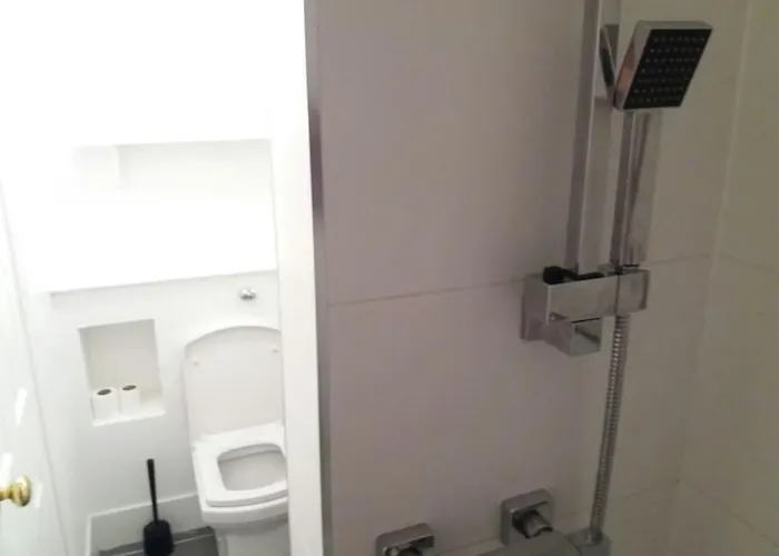 Dublin's Skinniest House *