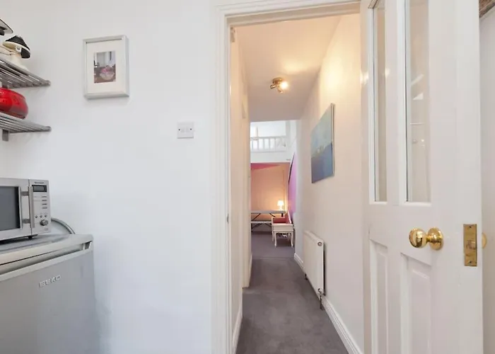 Dublin's Skinniest House Апартаменты Дублин